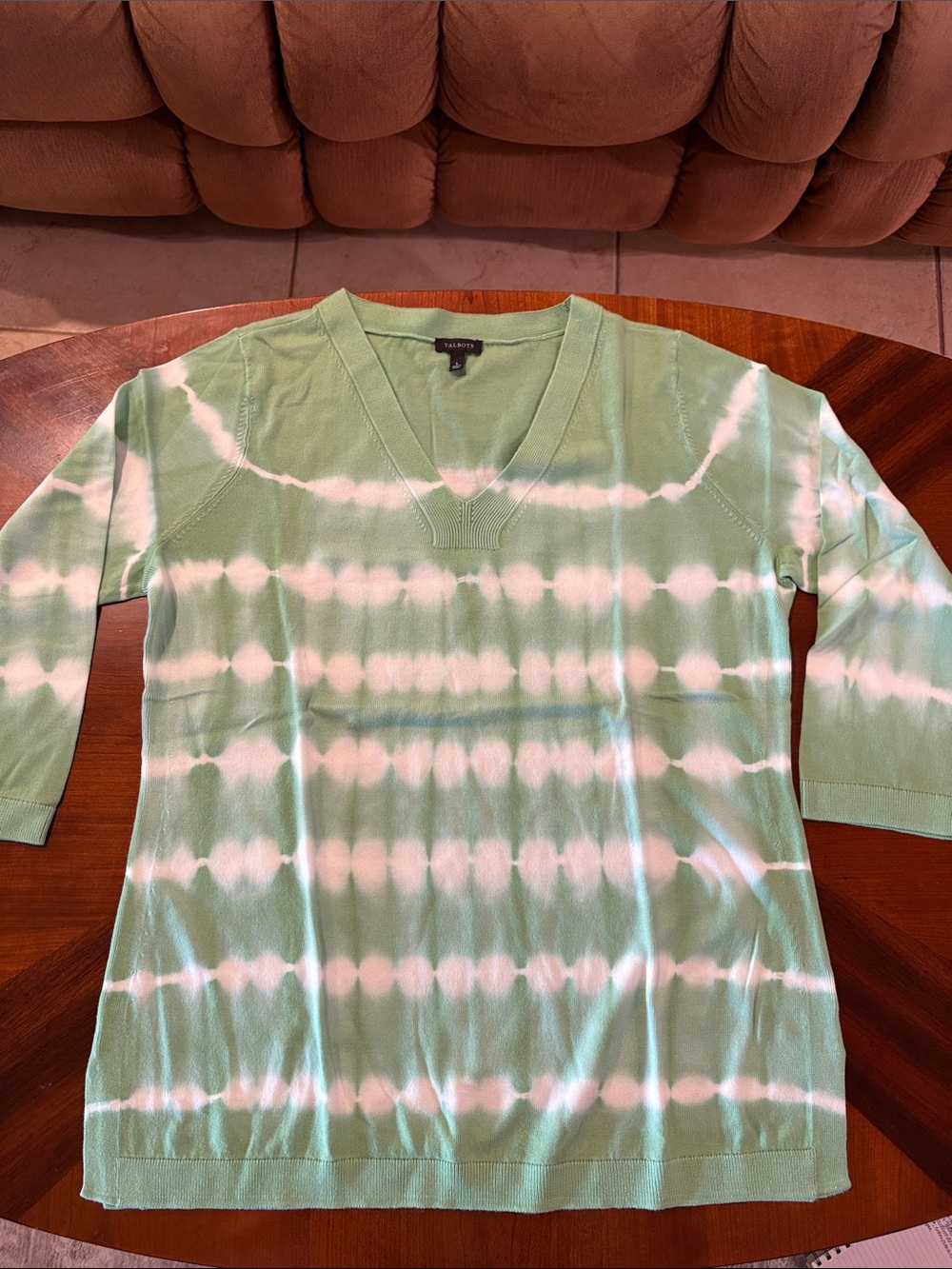 Talbots Women’s Aloe Leaf Green & White Tie-Dye V-Neck Long Sleeve Sweater